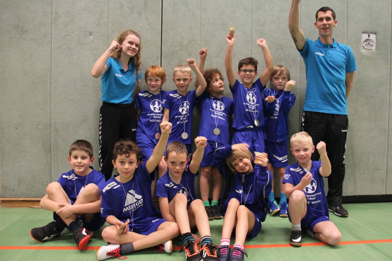a-minis_(2019) a-minis_(2019)